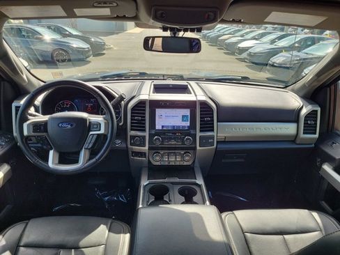 Used 2021 Ford F250 Lariat w/ Lariat Ultimate Package AWD/4WD image 9