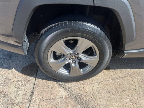 Used 2024 Toyota RAV4 XLE AWD/4WD image 14