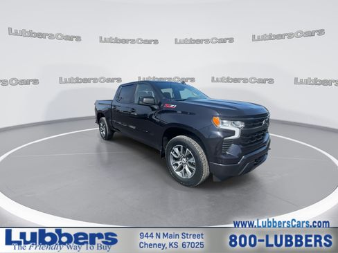 Used 2024 Chevrolet Silverado 1500 RST w/ Convenience Package II AWD/4WD image 2