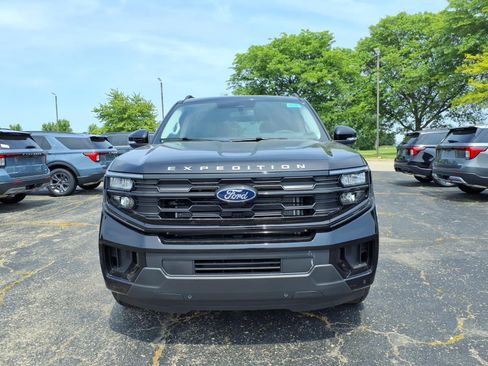 New 2026 Ford Expedition Active AWD/4WD image 2
