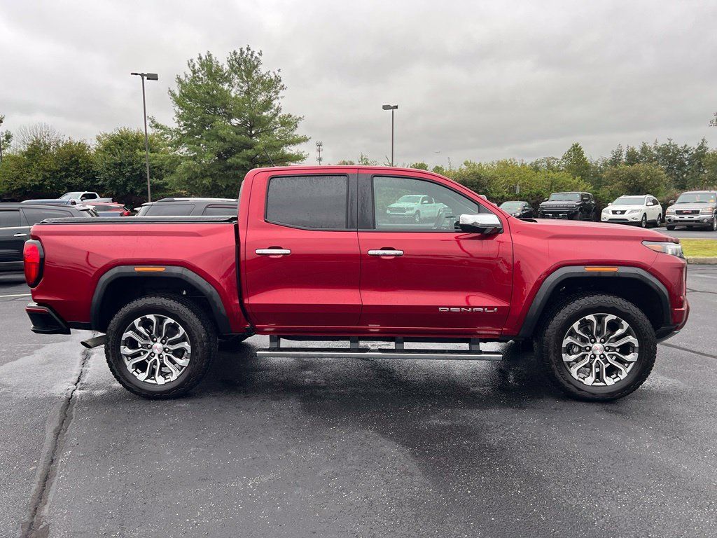 Used 2026 GMC Canyon Denali AWD/4WD image 4