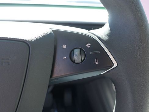 Used 2025 Tesla Model 3 Long Range image 16