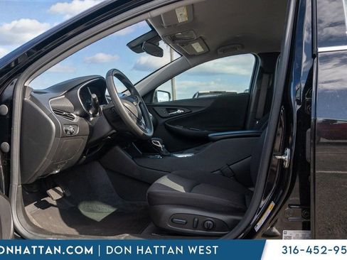 Used 2024 Chevrolet Malibu LT image 3