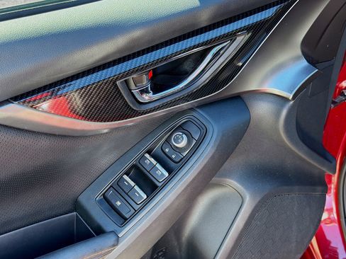 Used 2018 Subaru Crosstrek 2.0i Limited image 21