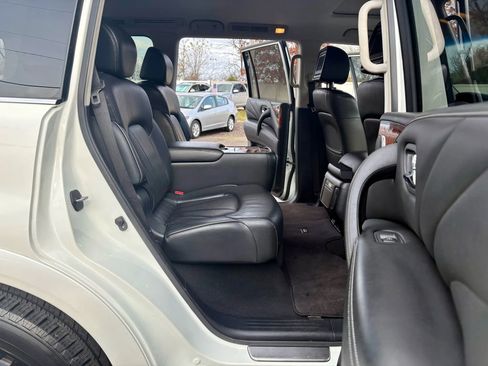 Used 2016 INFINITI QX80 4WD w/ Deluxe Technology Package image 30