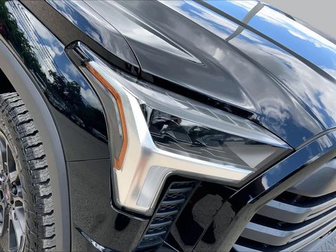 Used 2023 Toyota Tundra SR5 AWD/4WD image 23