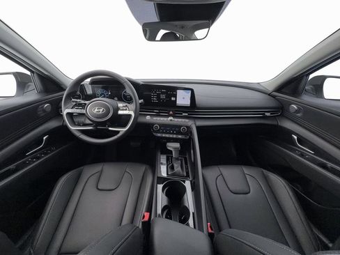 New 2026 Hyundai Elantra Limited FWD image 13