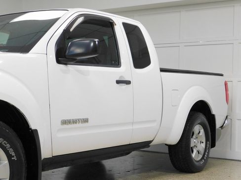 Used 2010 Suzuki Equator 2WD Extended Cab image 20