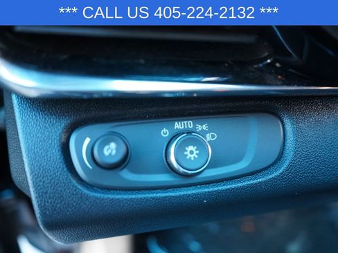 Used 2025 Buick Envista Sport Touring image 29