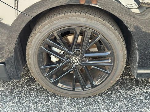 Used 2026 Toyota Camry SE FWD image 11