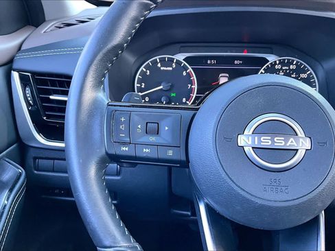 Used 2023 Nissan Rogue SL w/ SL Premium Package FWD image 21