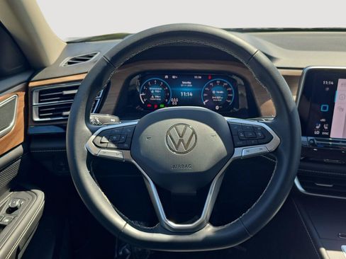 Certified 2024 Volkswagen Atlas SE AWD/4WD image 19