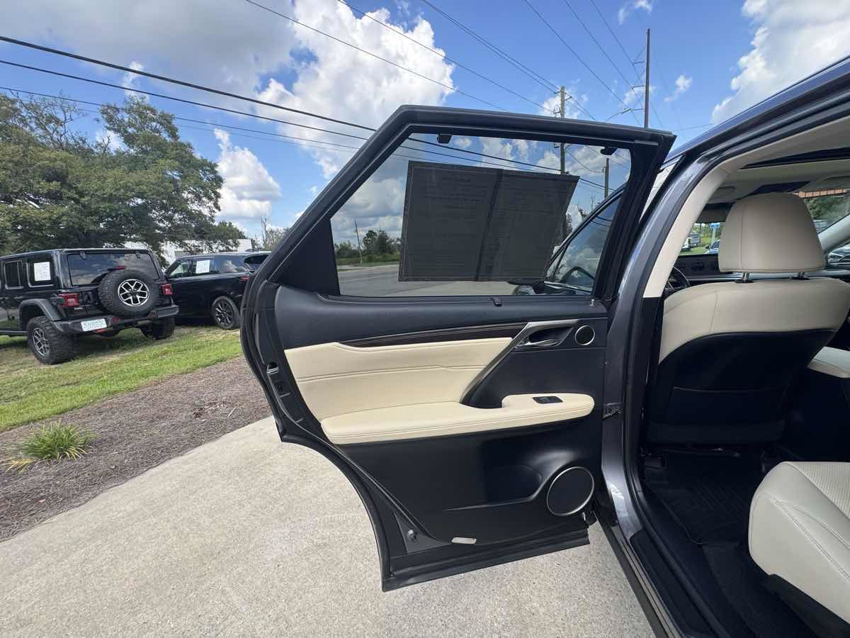 Used 2021 Lexus RX 350L Luxury w/ Accessory Package FWD image 25