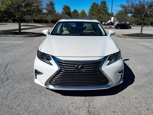Used 2017 Lexus ES 300h image 37