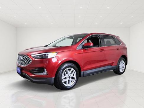 Certified 2023 Ford Edge SEL w/ Convenience Package AWD/4WD image 3