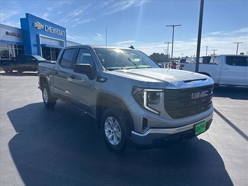 Used 2024 GMC Sierra 1500 Pro w/ Pro Value Package image 4