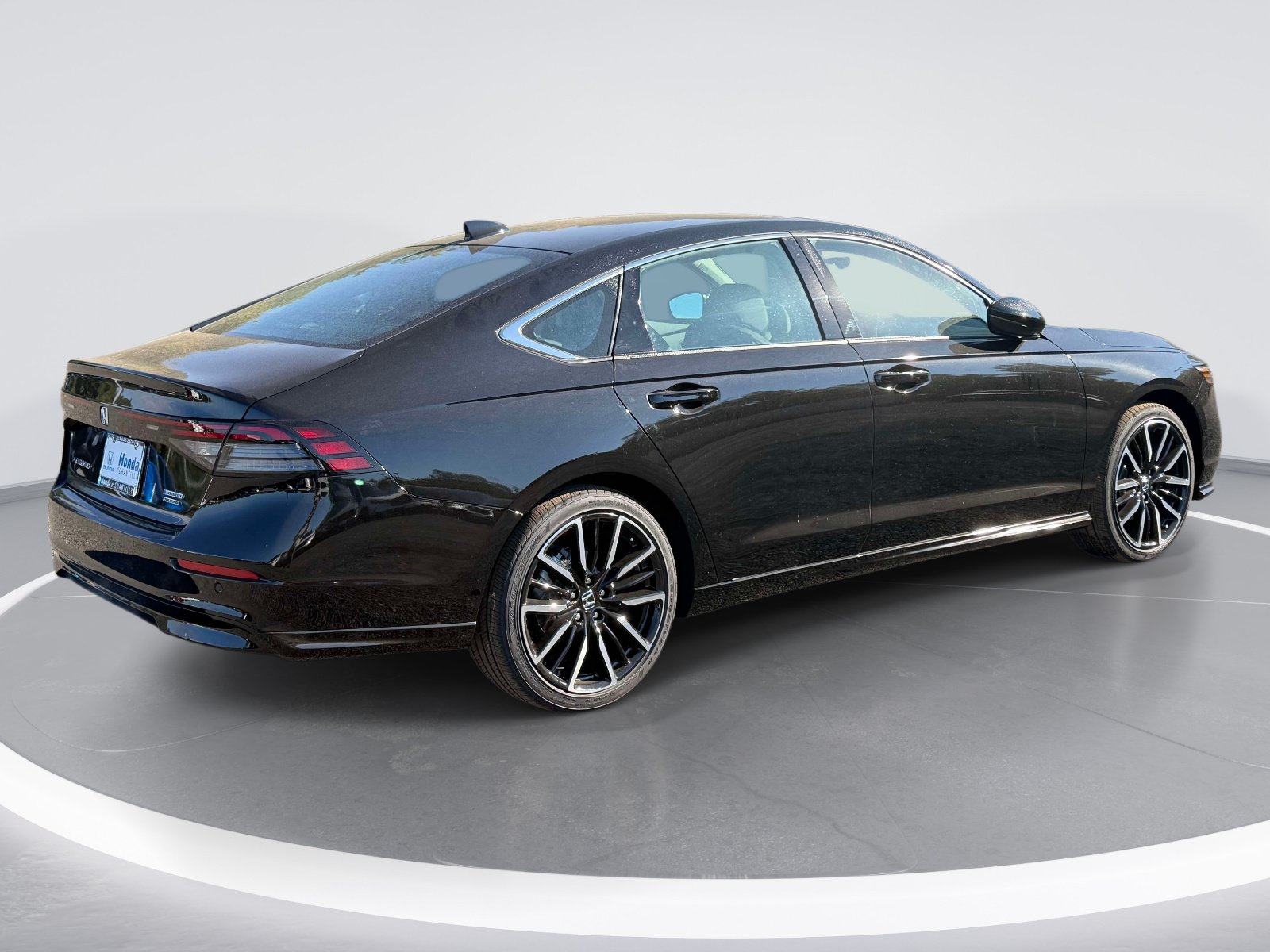 New 2026 Honda Accord Hybrid Touring image 2