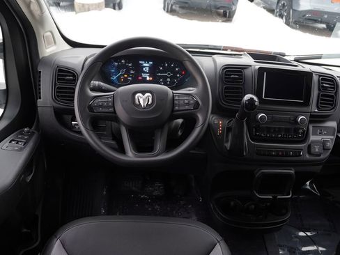 Used 2025 RAM ProMaster 2500 w/ Convenience Group image 18