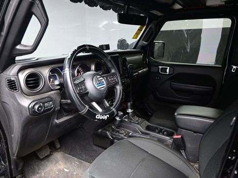 Used 2022 Jeep Wrangler Unlimited Sport AWD/4WD image 5