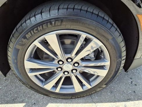 Used 2026 Cadillac XT5 Premium Luxury w/ Driver Assist Package FWD image 7