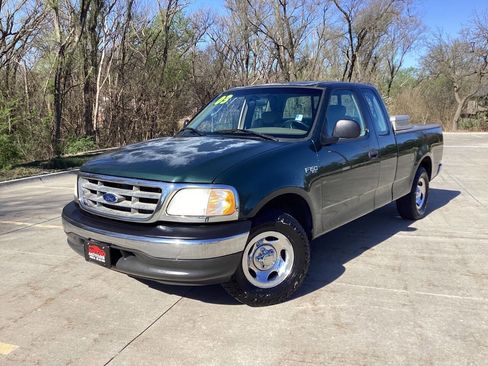 Used 2003 Ford F150 XLT RWD image 2