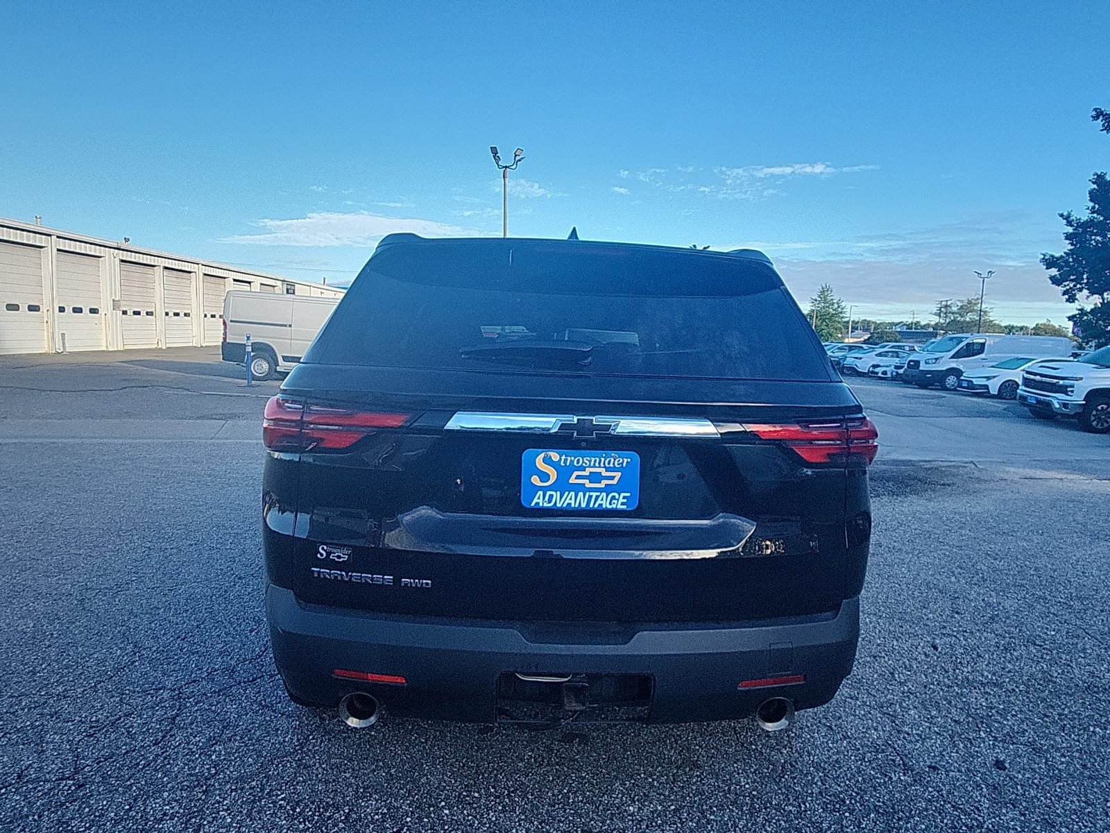 Used 2023 Chevrolet Traverse LS w/ Safety Package AWD/4WD image 4