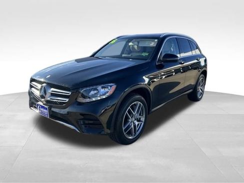 Used 2016 Mercedes-Benz GLC 300 4MATIC image 3