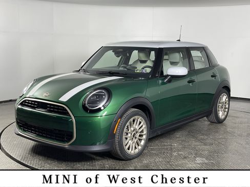 Used 2026 MINI Cooper 4-Door Hardtop image 1