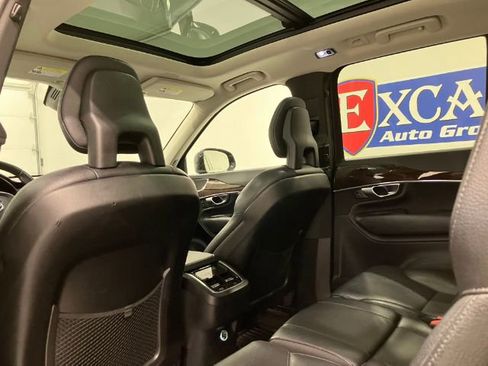 Used 2017 Volvo XC90 T6 Momentum w/ Vision Package image 41