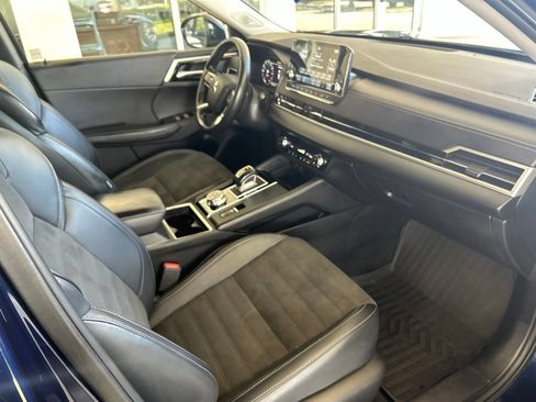 Used 2024 Mitsubishi Outlander SE Black Edition FWD image 27