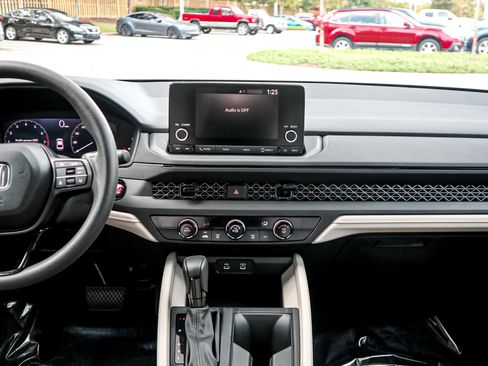 Certified 2025 Honda Accord LX image 27