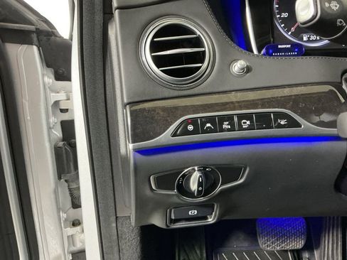 Used 2016 Mercedes-Benz S 550 Sedan image 17
