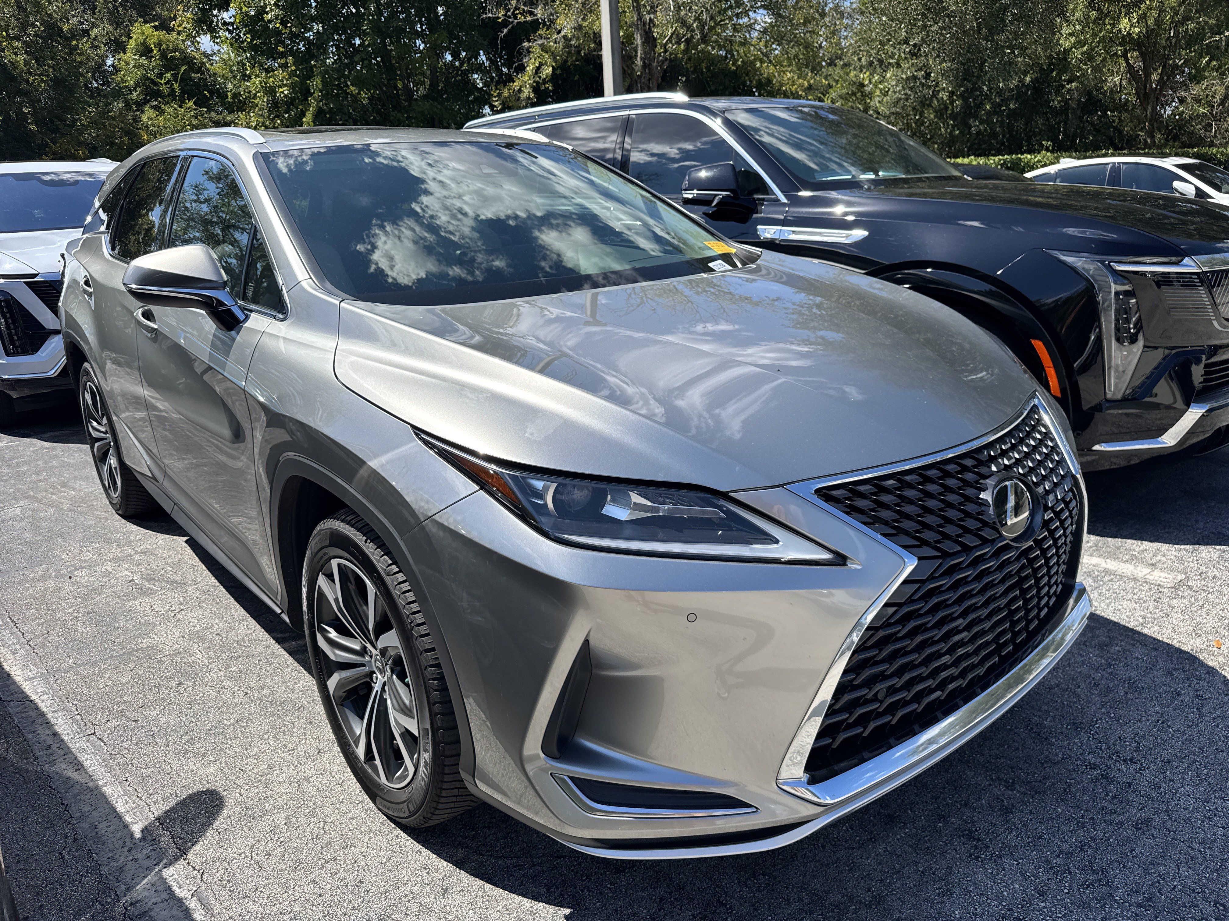 Used 2020 Lexus RX 350L FWD w/ Premium Package image 4