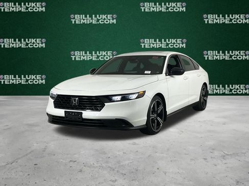 Used 2025 Honda Accord Sport image 3