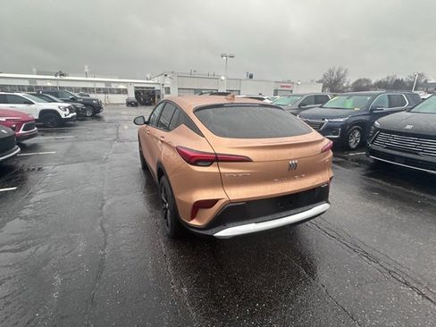 Certified 2024 Buick Envista Sport Touring w/ Convenience I Package image 3