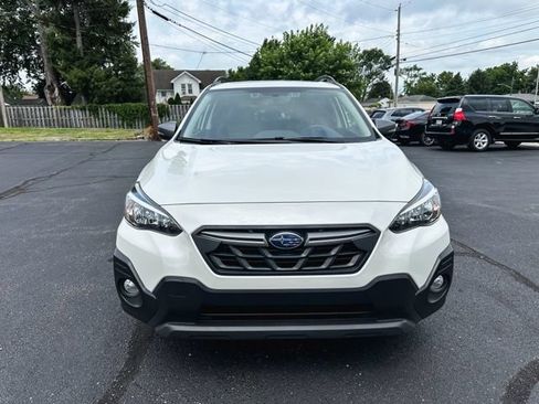 Used 2022 Subaru Crosstrek 2.5i Sport w/ Moonroof Package AWD/4WD image 2
