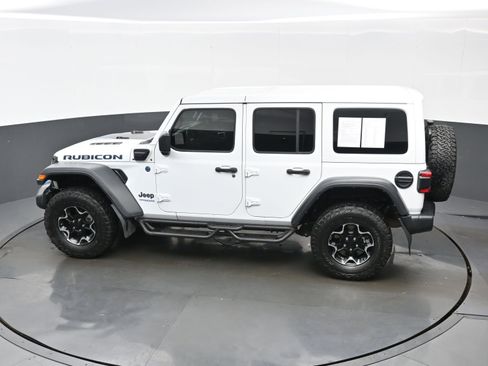 Used 2022 Jeep Wrangler Unlimited Rubicon 4xe w/ Cold Weather Group AWD/4WD image 35