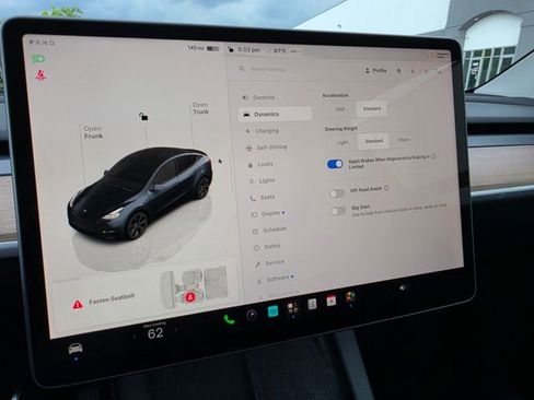 Used 2025 Tesla Model Y Long Range AWD/4WD image 38
