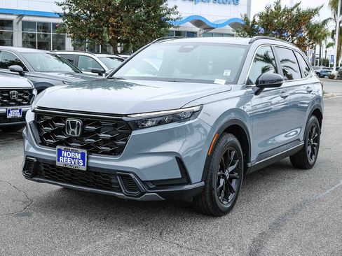 Used 2025 Honda CR-V Sport image 3