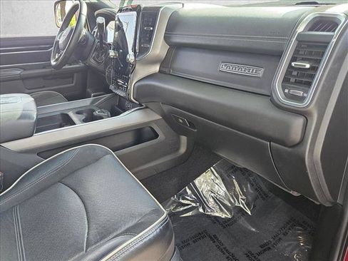 Used 2022 RAM 2500 Laramie w/ Night Edition AWD/4WD image 21