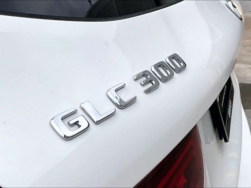 Used 2021 Mercedes-Benz GLC 300 image 28