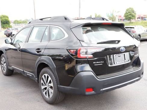 Used 2024 Subaru Outback AWD/4WD image 8