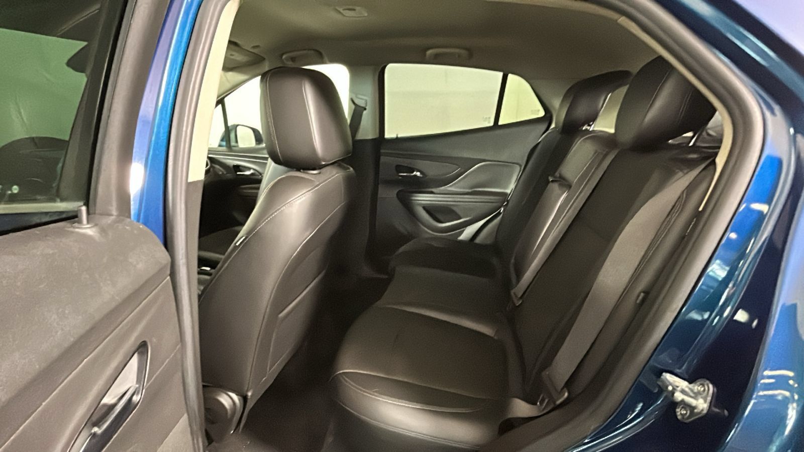 Used 2019 Buick Encore Preferred AWD/4WD image 32