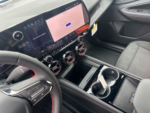 New 2026 Chevrolet Blazer EV RS image 32