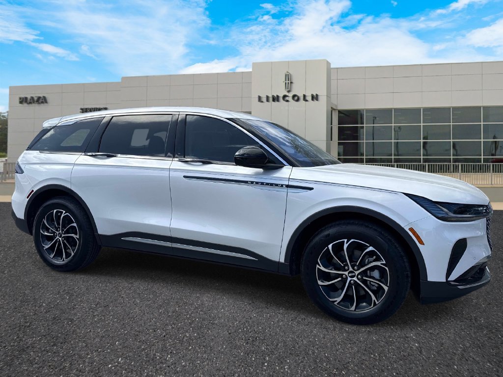 New 2026 Lincoln Nautilus Premier w/ Equipment Group 102A AWD/4WD image 2