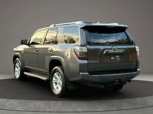 Used 2016 Toyota 4Runner SR5 image 6