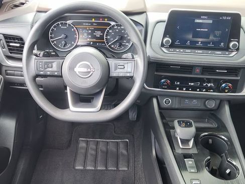 Used 2023 Nissan Rogue SV FWD image 22