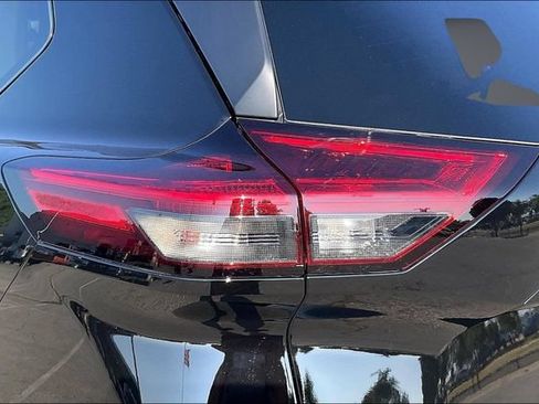 Certified 2026 Nissan Rogue S AWD/4WD image 28