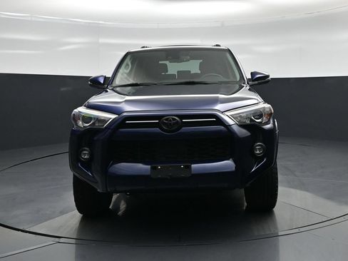 Used 2023 Toyota 4Runner SR5 Premium w/ Moonroof Package RWD image 23