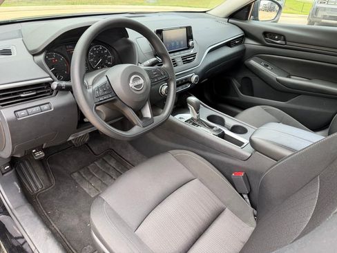 Used 2023 Nissan Altima 2.5 S FWD image 11